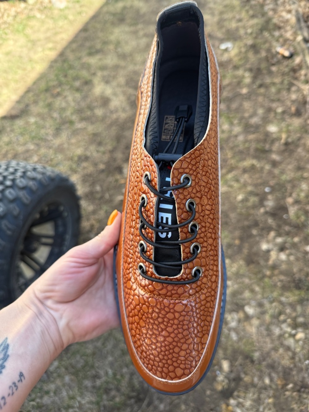 Men's Textured Leather Sneaker - Tan
